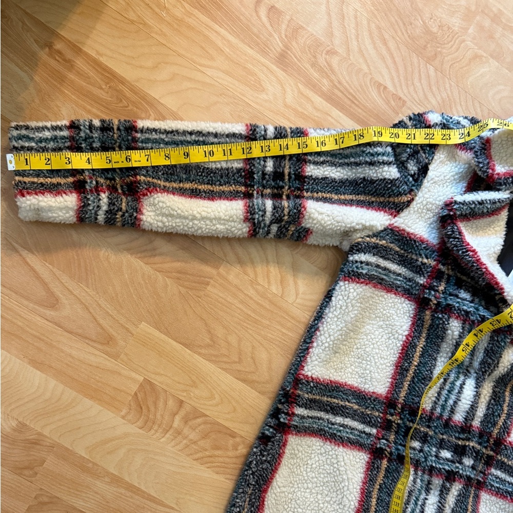 NWT Carolina Belle Montreal woman’s plaid Sherpa jacket XS - Picture 14 of 16